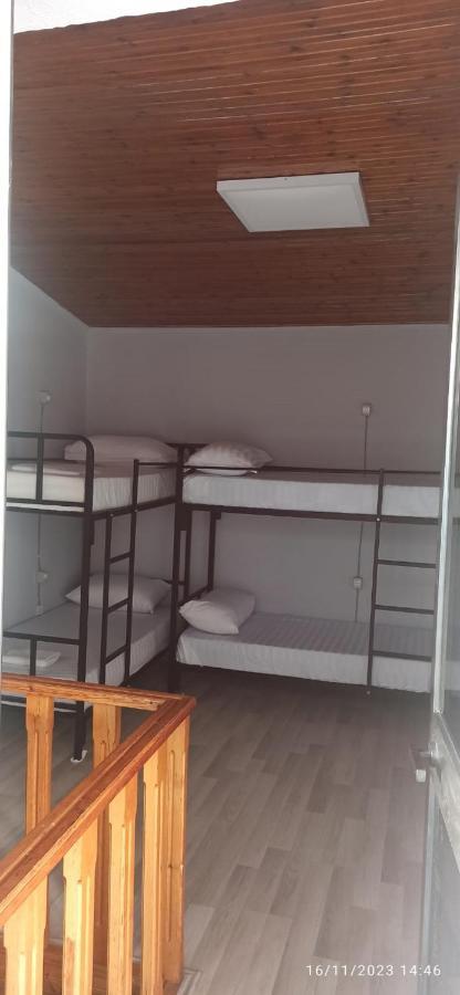 Royal Hostel Tirana Eksteriør billede
