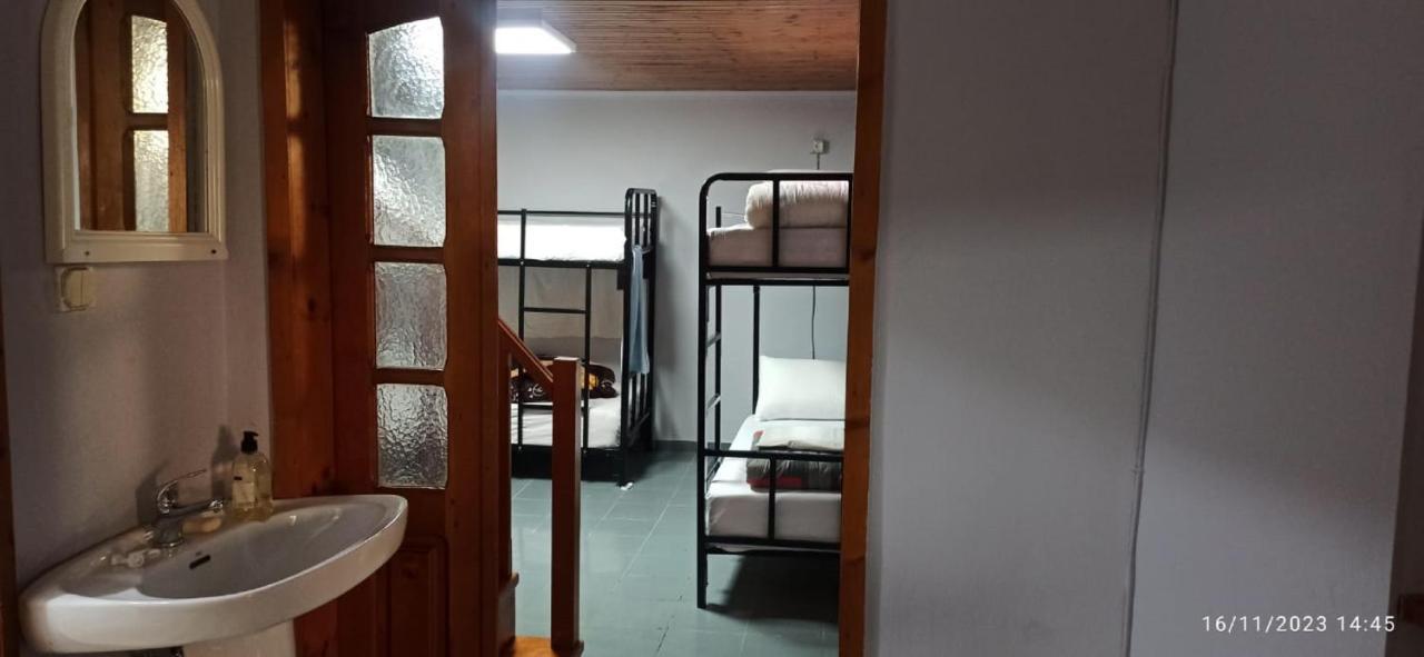 Royal Hostel Tirana Eksteriør billede