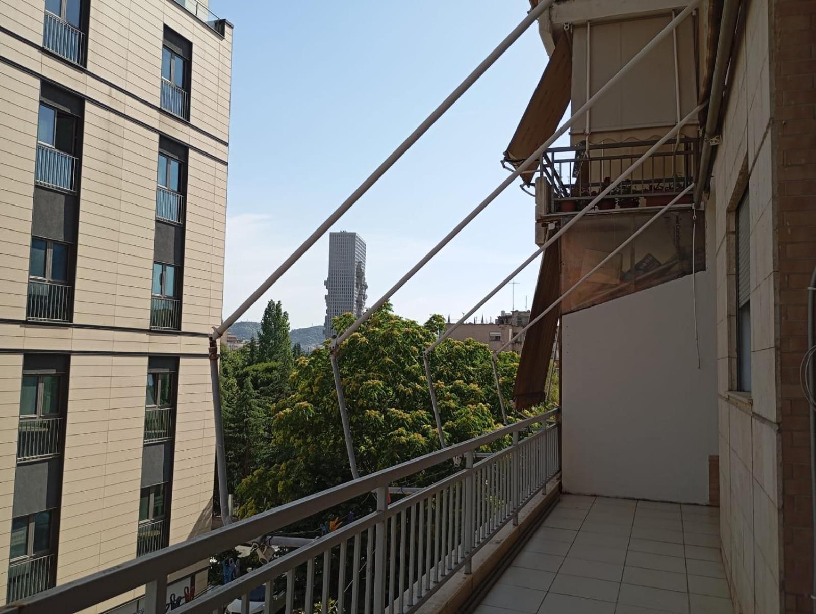 Royal Hostel Tirana Eksteriør billede